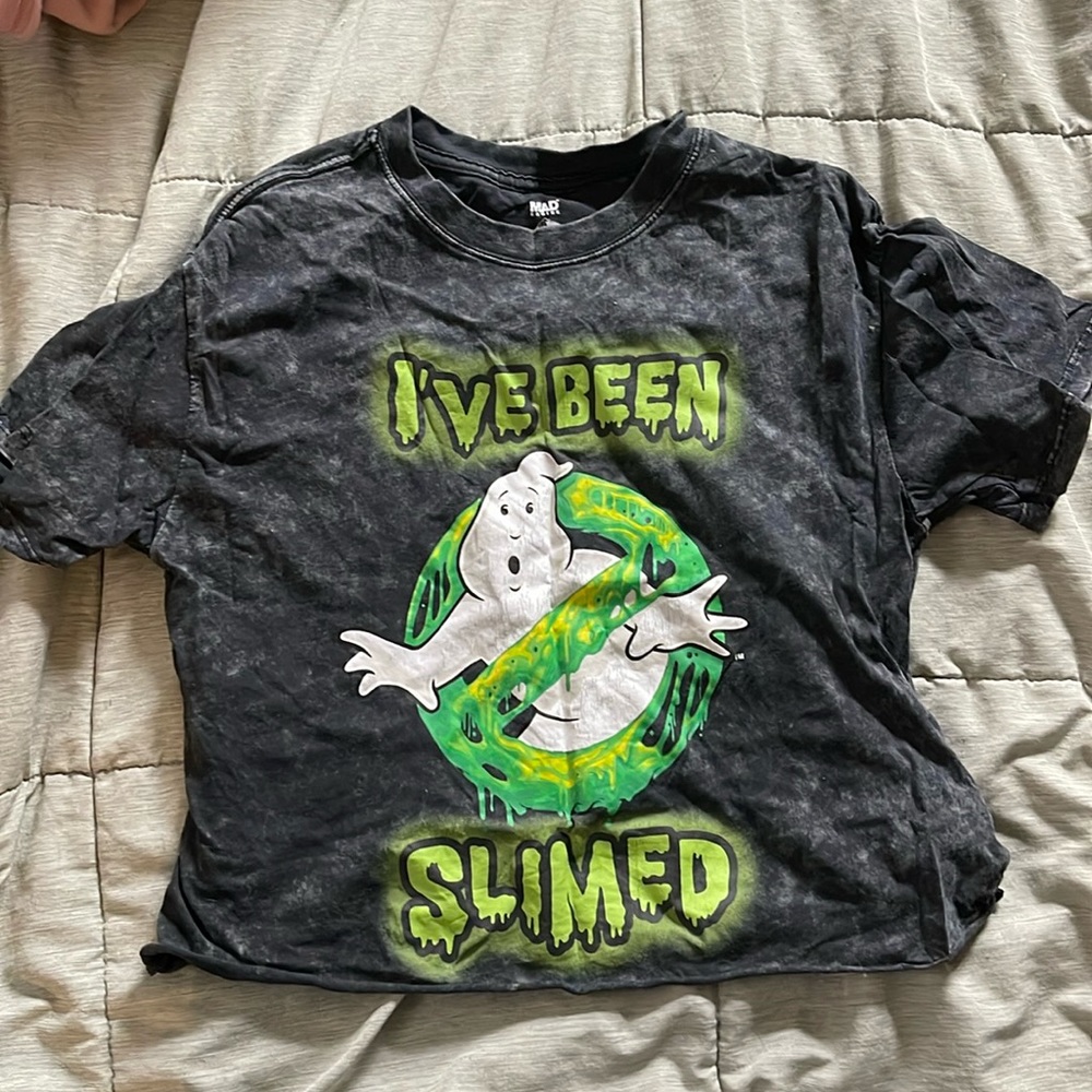 Cropped graphic tshirt